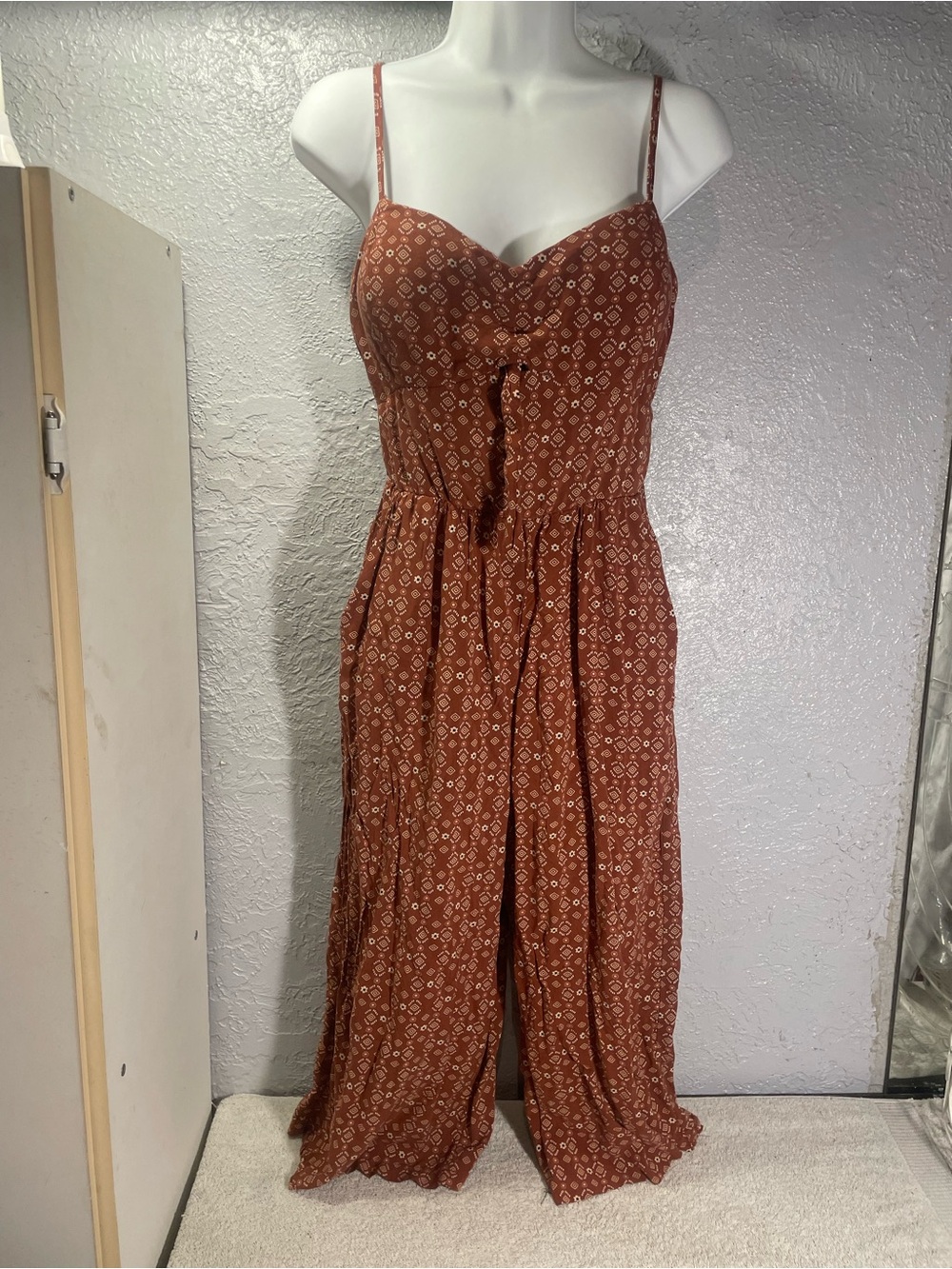 AUW Rust-Patterned Smocked Top